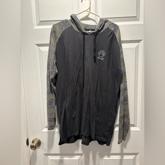 Paws Camo hooded long sleeve shirt​ - Picture 1 of 4